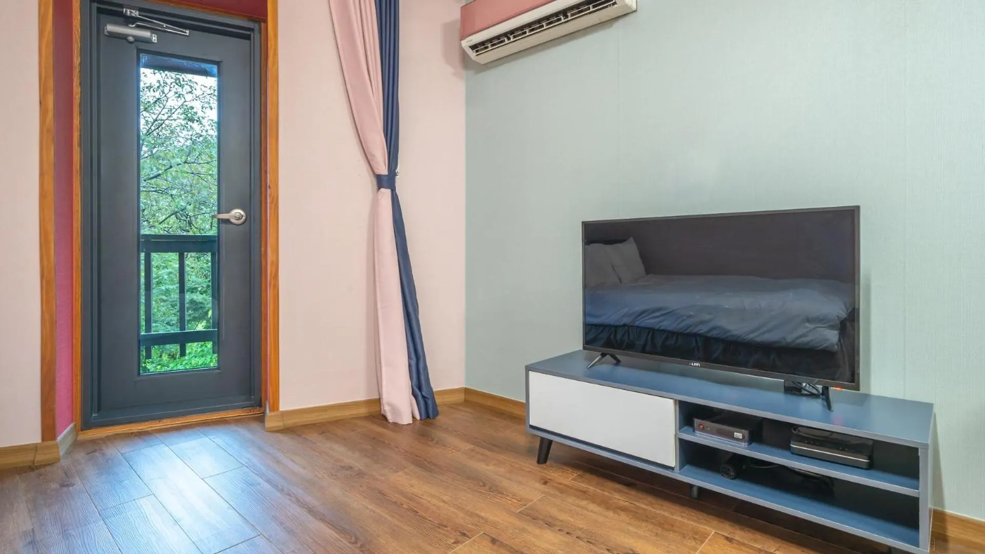 Ganghwado Maniggolstay Group Pension Incheon South Korea