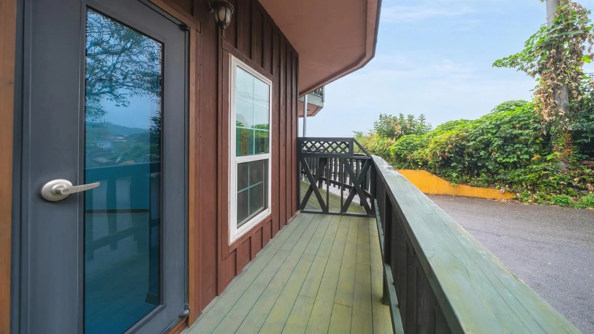 Ganghwado Maniggolstay Group Pension Incheon