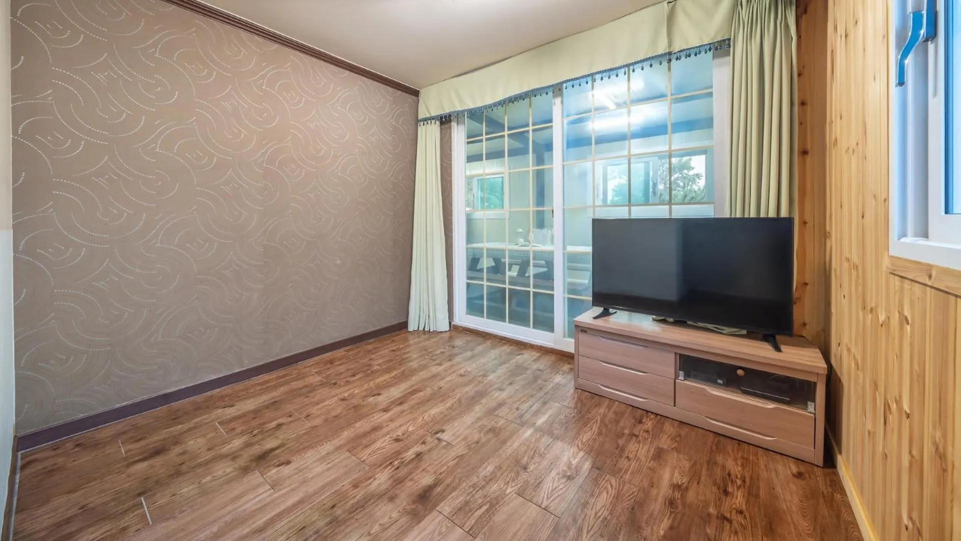 Holiday home Ganghwado Maniggolstay Group Pension Incheon